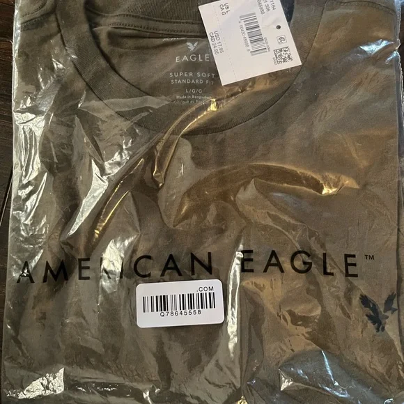 Lot of 6! American Eagle Outfitters Short Sleeve Tees - Assorted Colors. - Picture 4 of 7